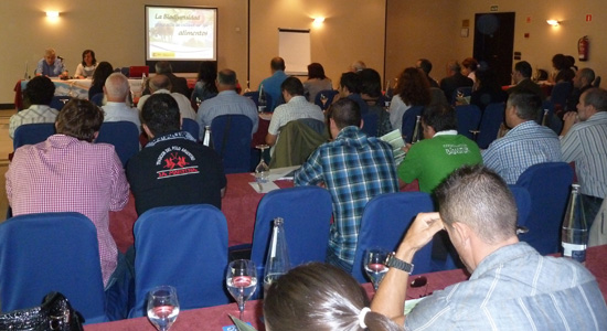 Público asistente a la Jornada celebrada en Oviedo el 14 de septiembre de 2012