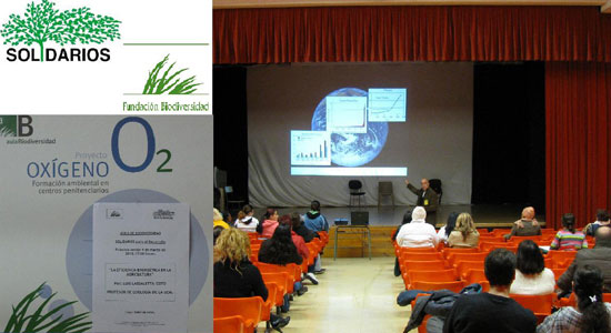 Participantes en una de las conferencias sobre medioambiente