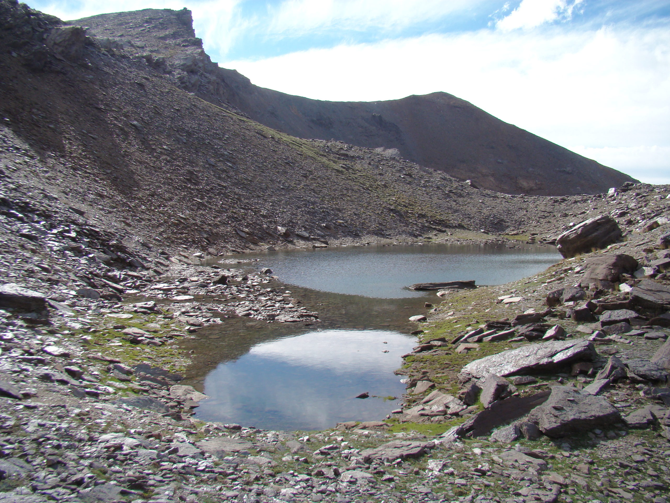 Lagunas alpinas de Sierra Nevada. Foto de Ignacio Benvenuty Cabral.