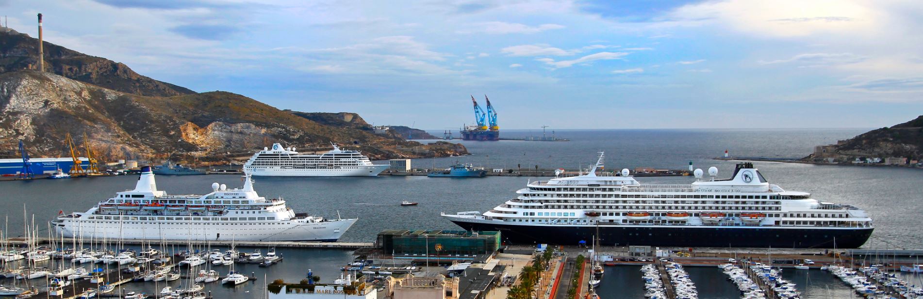 Cruceros turísticos en el puerto de Cartagena 